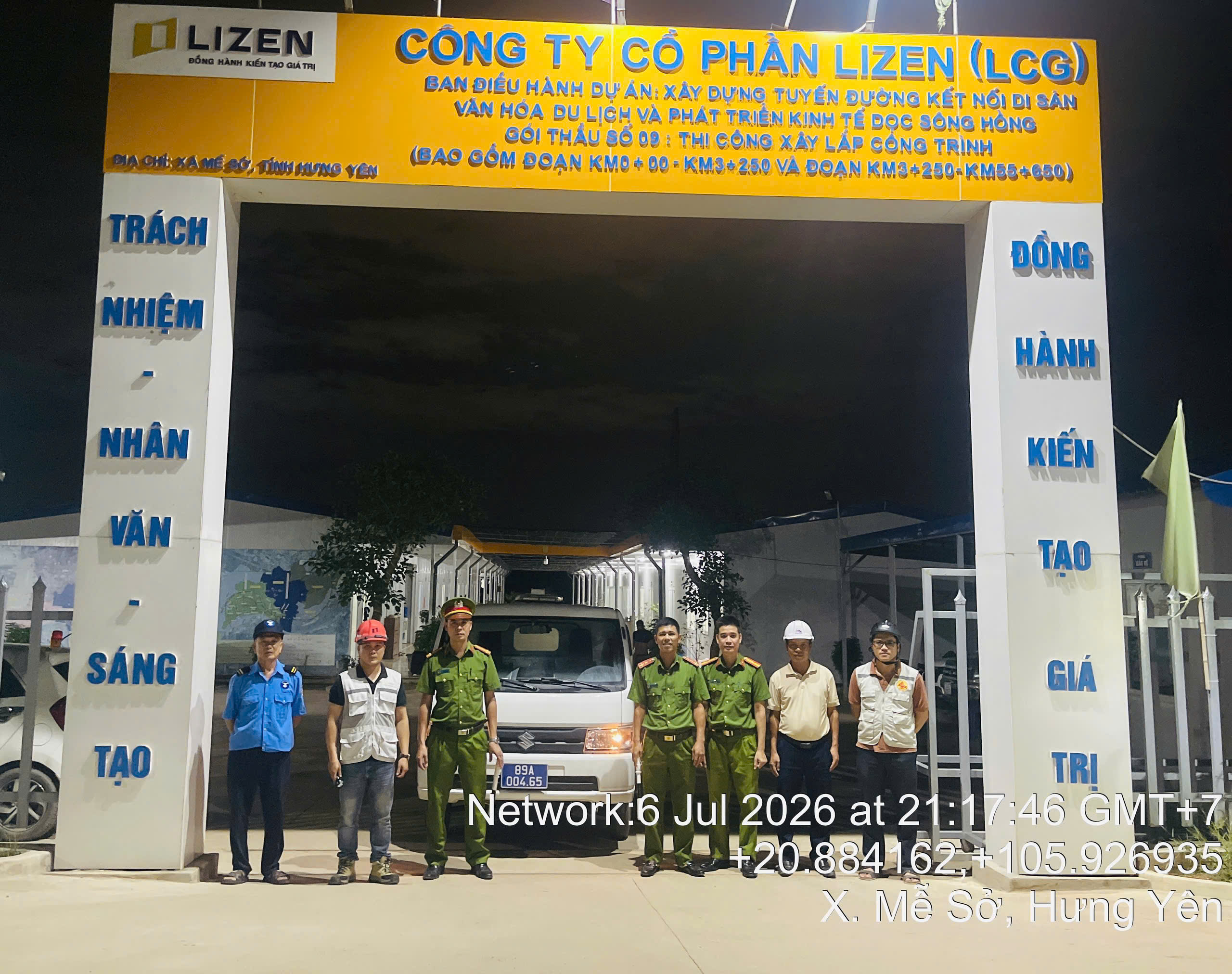 Công an xã Mễ Sở phối hợp với nhà thầu, đơn vị thi công của các dự án đầu tư công trọng điểm trên địa bàn thực hiện công tác tuần tra, kiểm soát, bảo đảm ANTT dự án và khu vực lân cận