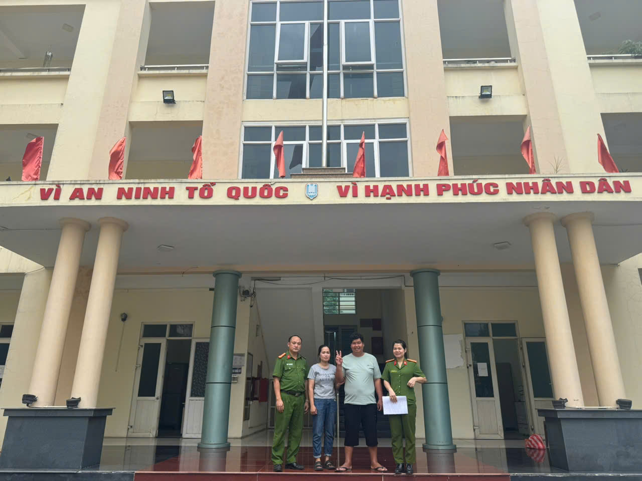 Công an xã Hưng Phú từ một dấu vết xác minh đến hành trình nghĩa tình bảo vệ nhân dân.