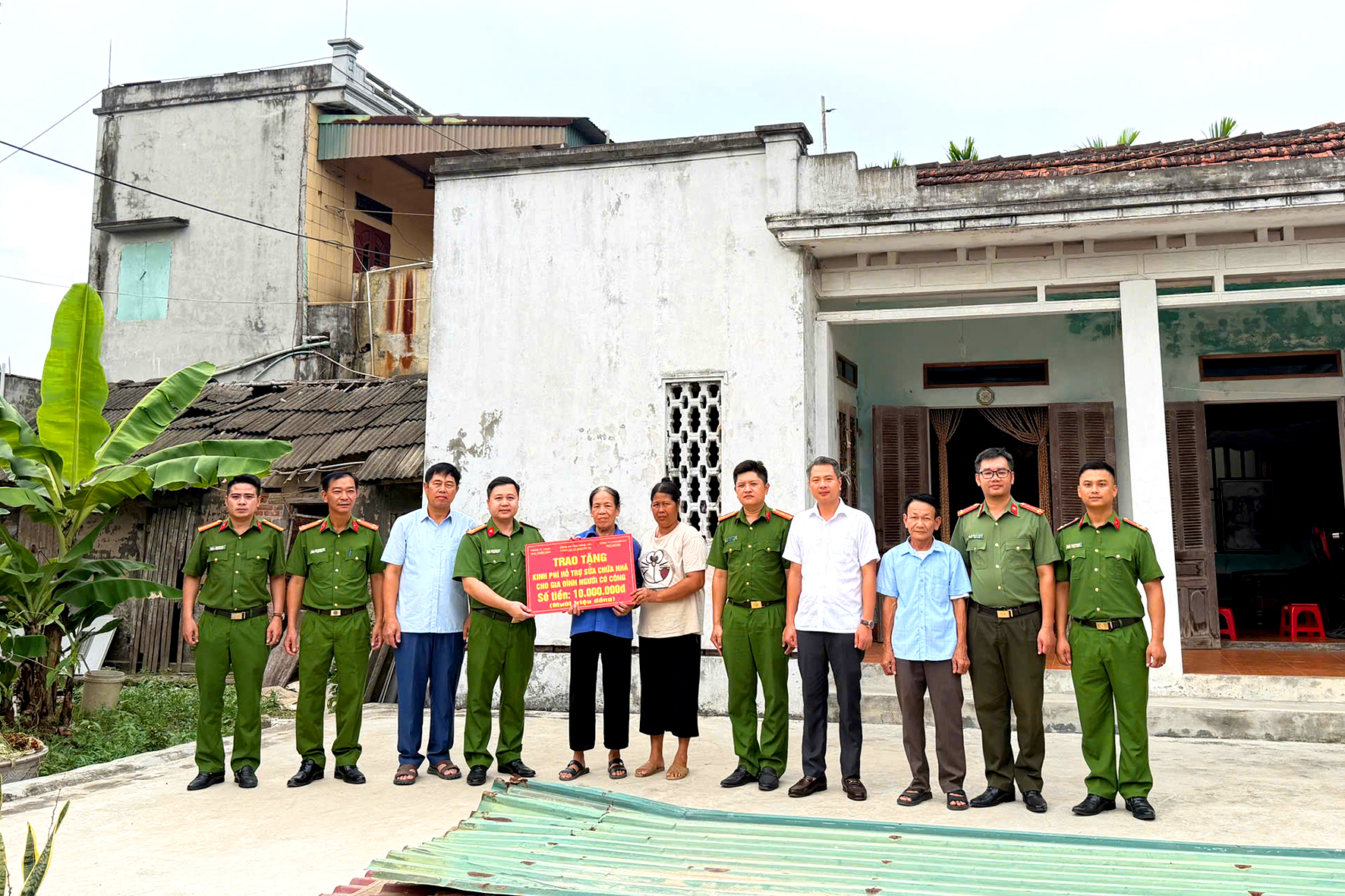 Những vụ việc điển hình, gương người tốt, việc tốt tháng 7/2026 trong lực lượng Công an tỉnh Hưng Yên