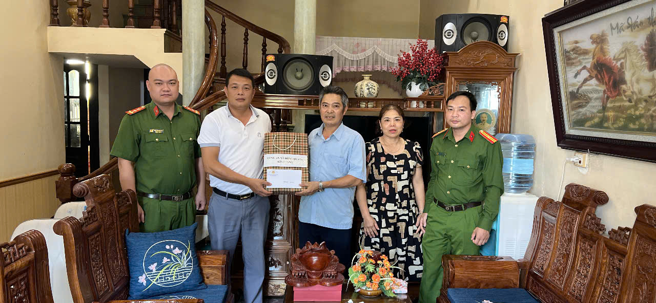 Công an xã Hồng Quang tri ân thương binh Công an nhân dân nhân kỷ niệm 79 năm Ngày Thương binh - Liệt sĩ