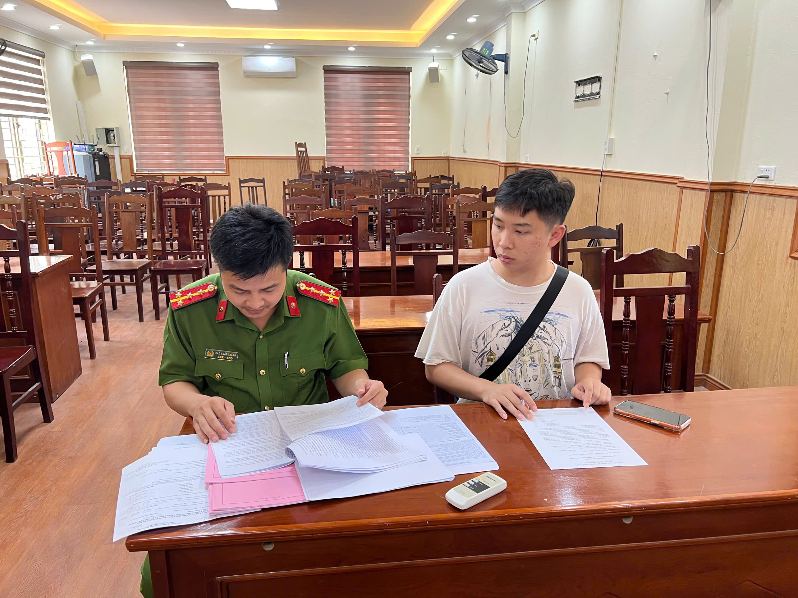 Công an xã Như Quỳnh đẩy mạnh tuyên truyền, hướng dẫn tuyển sinh đào tạo trình độ đại học chính quy tuyển mới đối với công dân đã có bằng tốt nghiệp đại học trở lên năm 2026