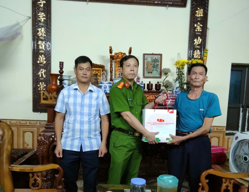Lan tỏa nghĩa tình tri ân từ những việc làm thiết thực của Công an xã Tiên Hoa