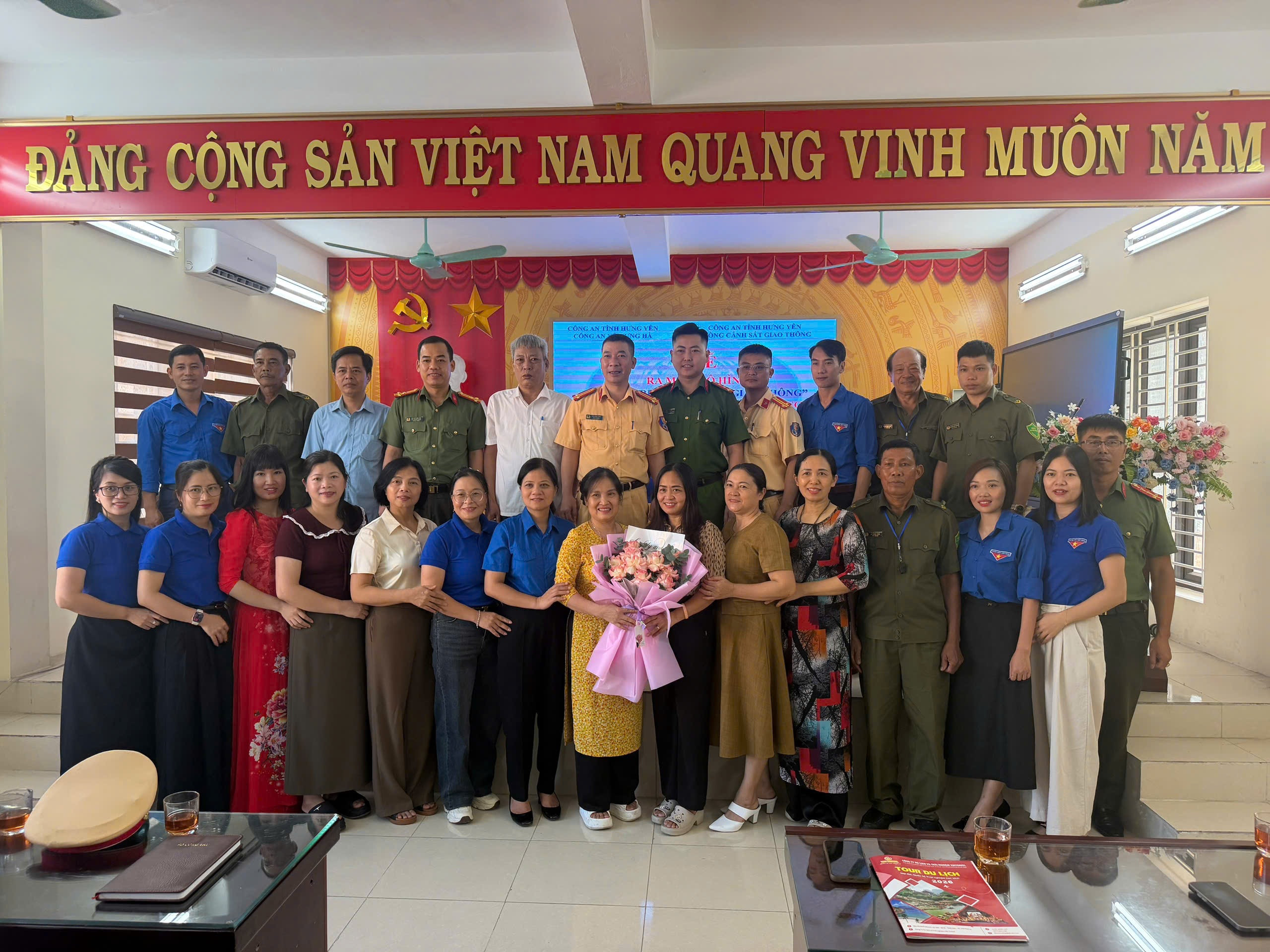 Chủ động xây dựng mô hình “Cổng trường an toàn giao thông”, sẵn sàng bảo đảm an toàn cho học sinh trước thềm năm học mới