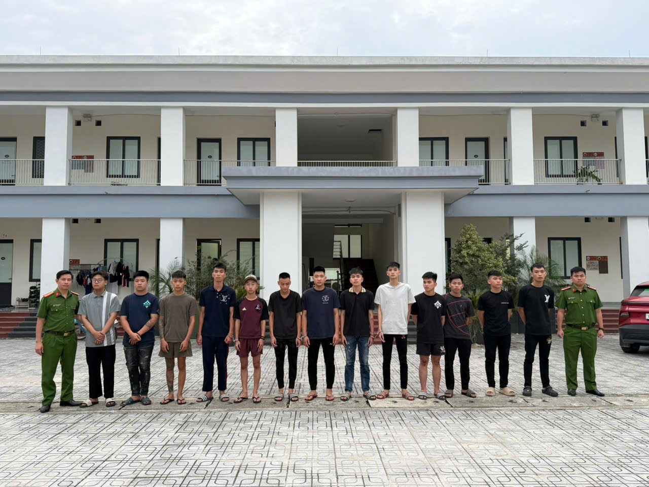Cơ quan cảnh sát điều tra Công an tỉnh Hưng Yên khởi tố 27 bị can về hành vi “Gây rối trật tự công cộng”