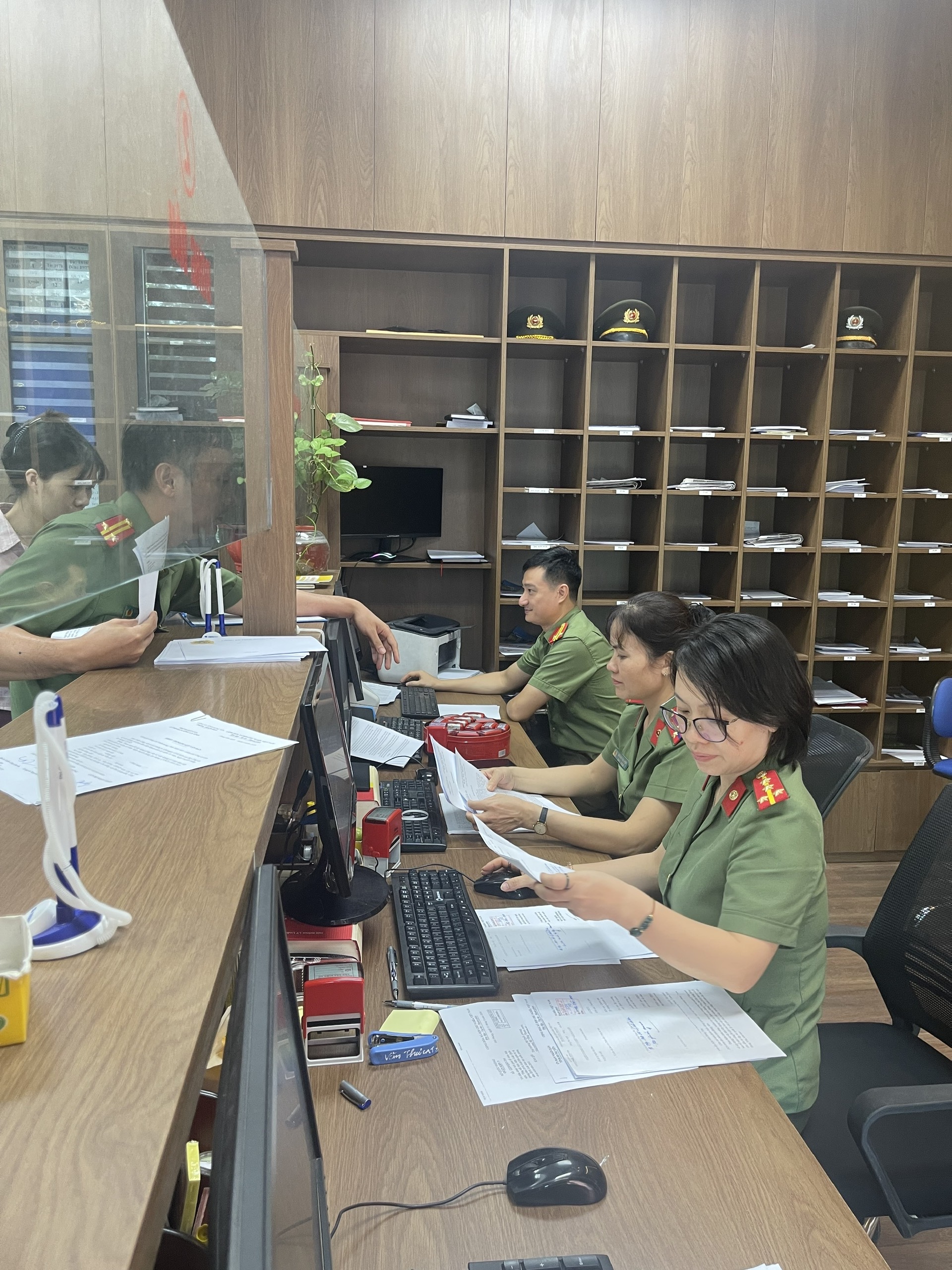 Công an tỉnh Hưng Yên đổi mới, nâng cao hiệu quả  công tác văn thư, lưu trữ trong tình hình mới