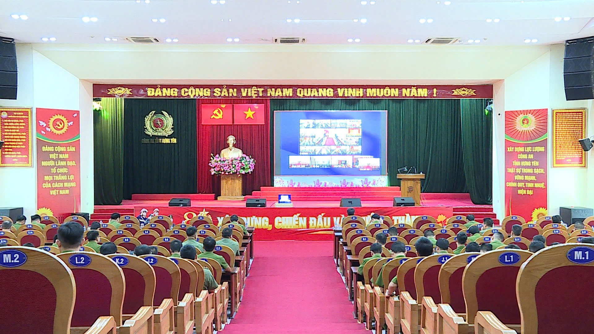 Công an tỉnh Hưng Yên triển khai hiệu quả hệ thống hội nghị truyền hình trực tuyến đến 100% Công an cấp xã