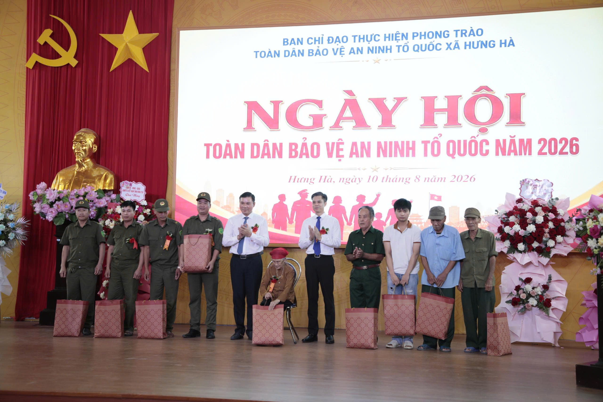 Xã Hưng Hà tổ chức “điểm” Ngày hội toàn dân bảo vệ an ninh Tổ quốc