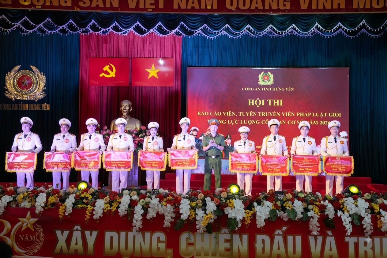 Công an tỉnh Hưng Yên: Khai mac Hội thi báo cáo viên, tuyên truyền viên pháp luật giỏi trong lực lượng Công an cơ sở năm 2026