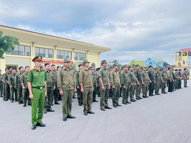 Tiếp tục kiện toàn, nâng cao hiệu quả hoạt động của lực lượng tham gia bảo vệ an ninh, trật tự ở cơ sở