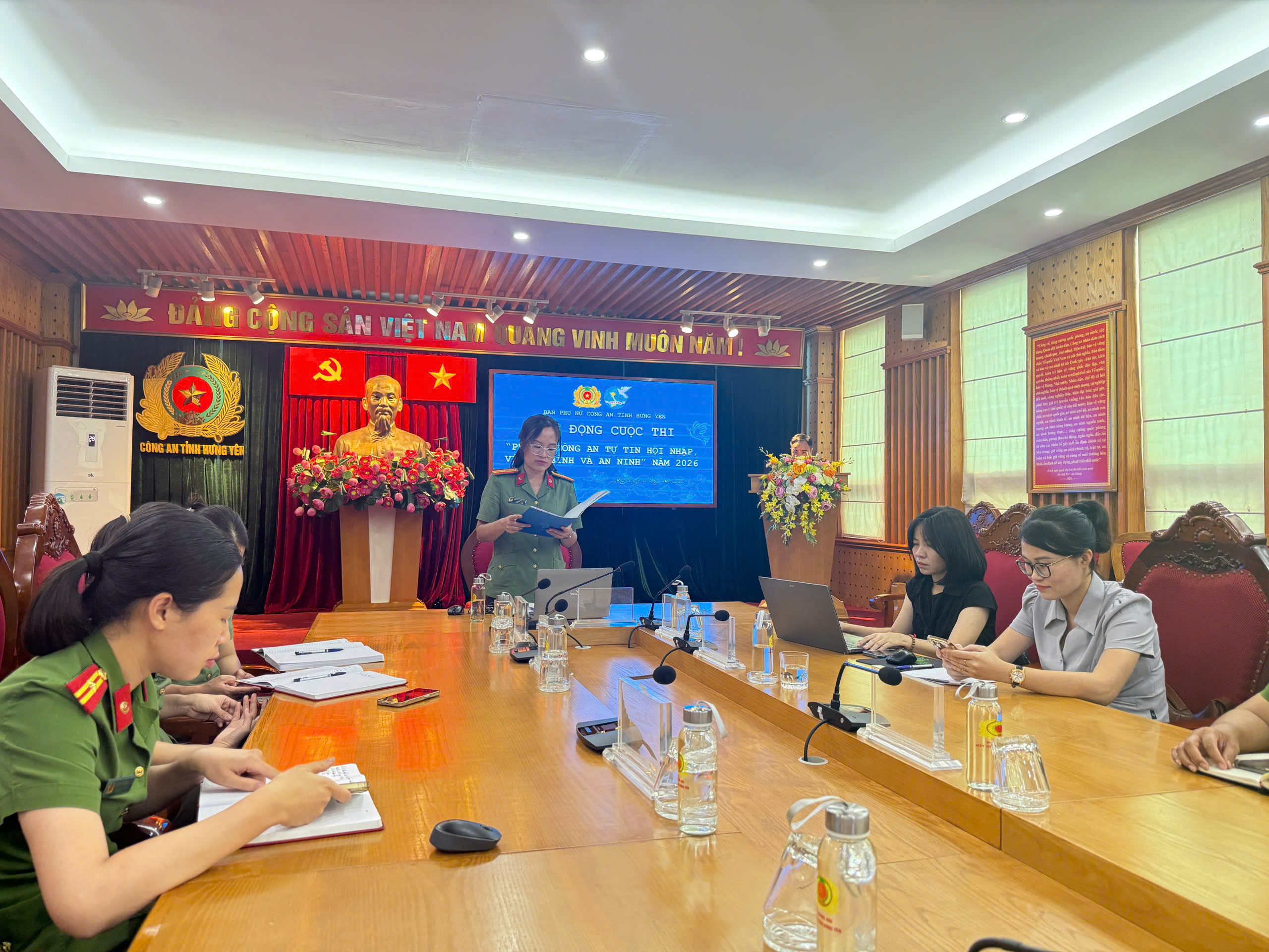 Hội Phụ nữ Công an Hưng Yên phát động Cuộc thi tiếng Anh “Phụ nữ Công an tự tin hội nhập, vì hòa bình và an ninh” năm 2026