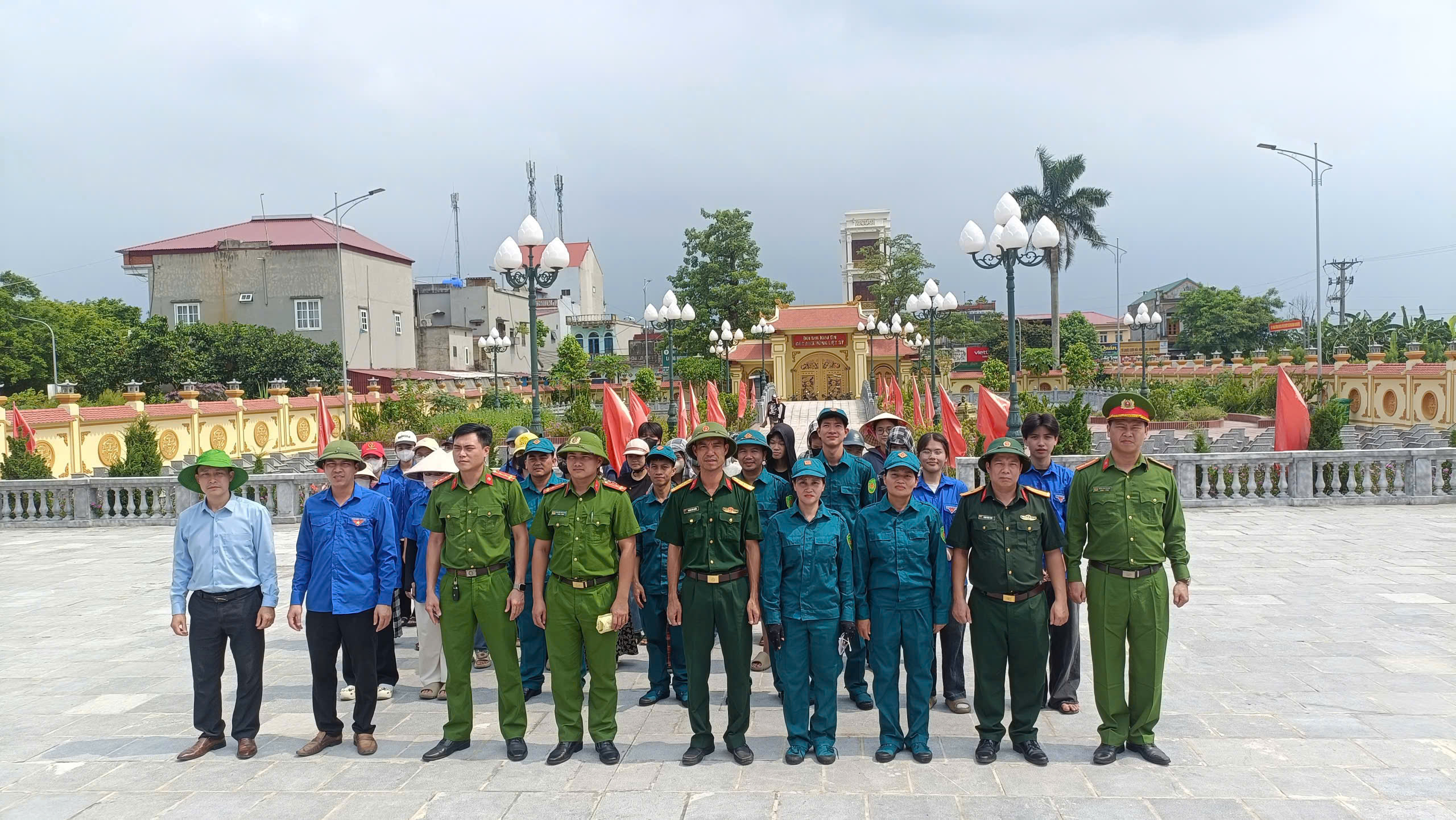 Công an xã Đồng Bằng tham gia các hoạt động tri ân người có công với cách mạng, thân nhân liệt sỹ nhân kỷ niệm ngày thương binh - liệt sĩ 27/7