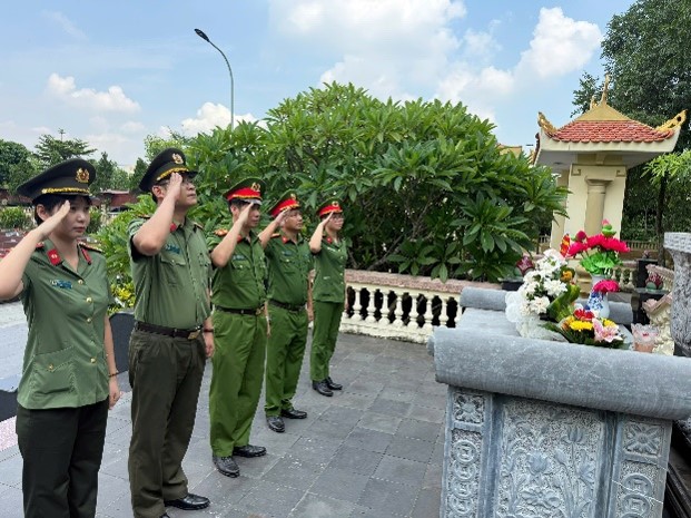 Công an xã Quang Hưng tổ chức chuỗi hoạt động tri ân, đền ơn đáp nghĩa hướng tới kỷ niệm 79 năm Ngày Thương binh - Liệt sỹ (27/7/1947 - 27/7/2026).