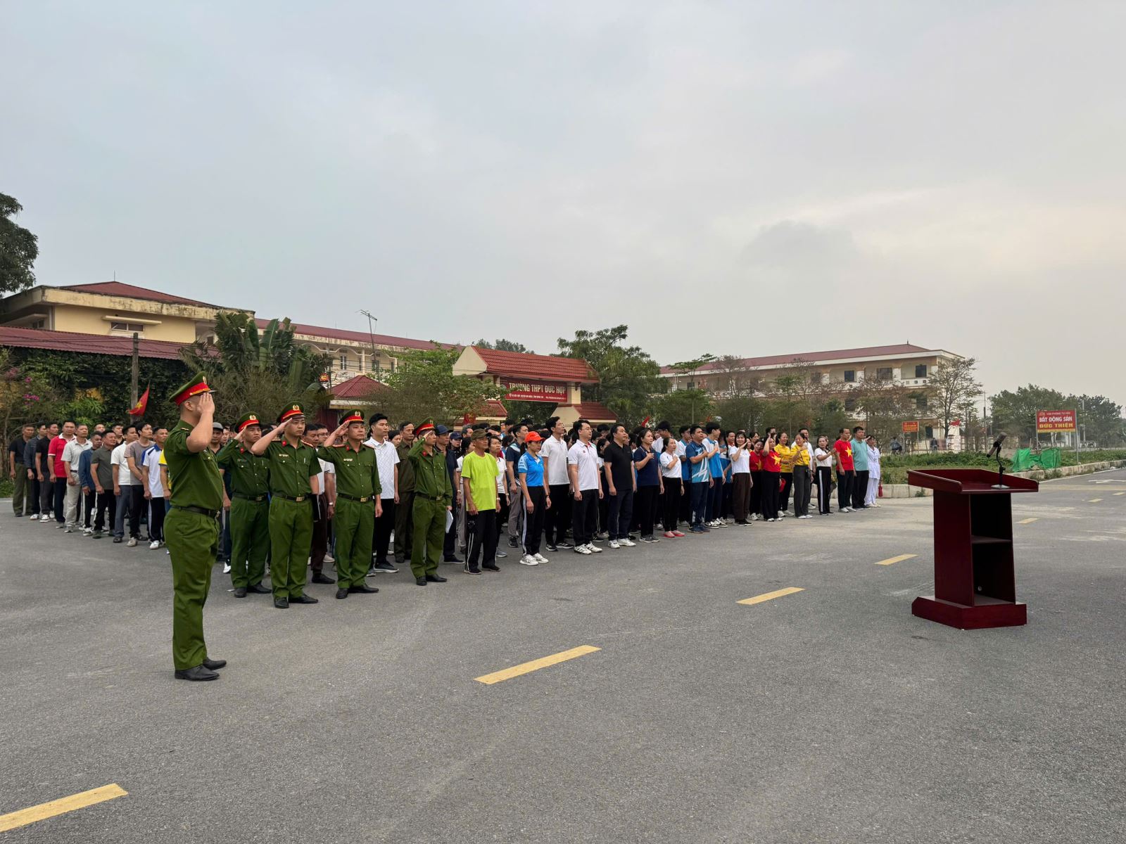 CÔNG AN XÃ ĐỨC HỢP SỔI NỔI THAM GIA NGÀY CHẠY OLYMPIC - LAN TỎA TINH THẦN KHỎE ĐỂ BẢO VỆ TỔ QUỐC