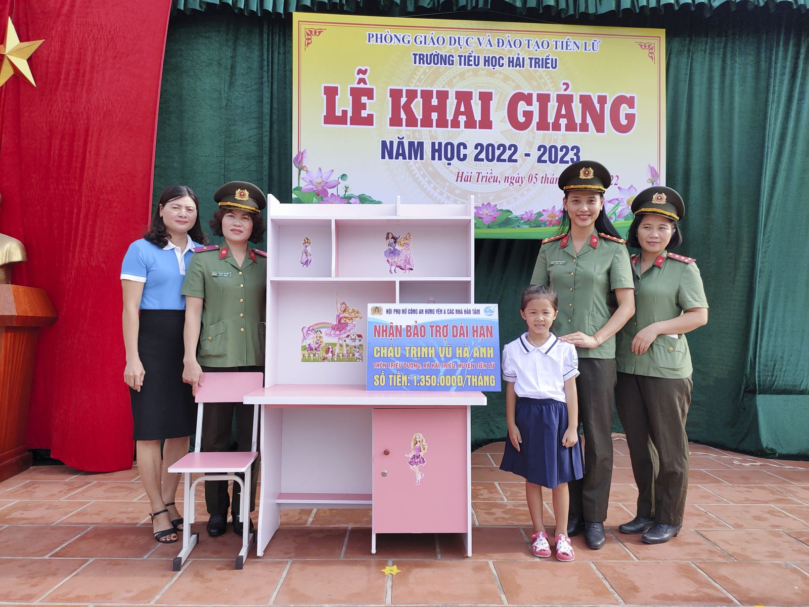 Hội phụ nữ, Chi Đoàn thanh niên Phòng An ninh kinh tế, Công an Hưng Yên xung kích đi đầu trong công tác phòng chống dịch Covid-19