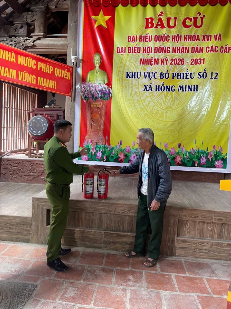 CÔNG AN XÃ HỒNG MINH TĂNG CƯỜNG KIỂM TRA CÔNG TÁC AN TOÀN PHÒNG CHÁY, CHỮA CHÁY TẠI CÁC ĐIỂM BỎ PHIẾU TRƯỚC NGÀY BẦU CỬ 15/3/2026