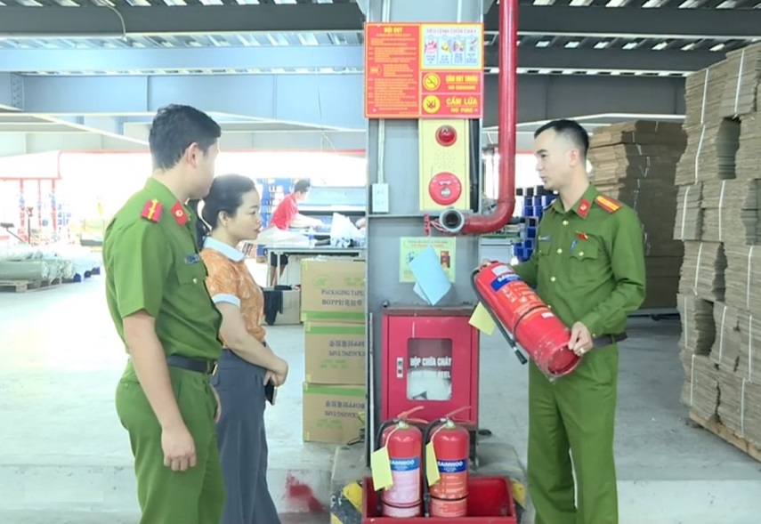 Tuyên truyền nâng cao hiệu quả PCCC mùa nắng nóng tại xã Thụy Anh, tỉnh Hưng Yên