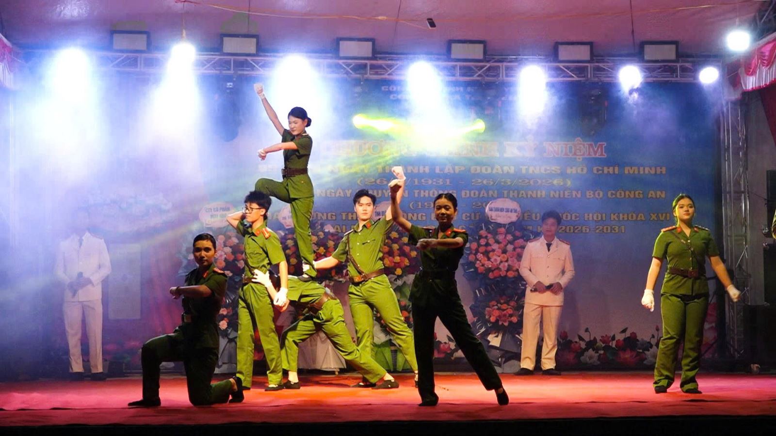 Công an xã Tân Tiến tổ chức giao lưu thể thao, văn nghệ chào mừng ngày thành lập Đoàn TNCS Hồ Chí Minh