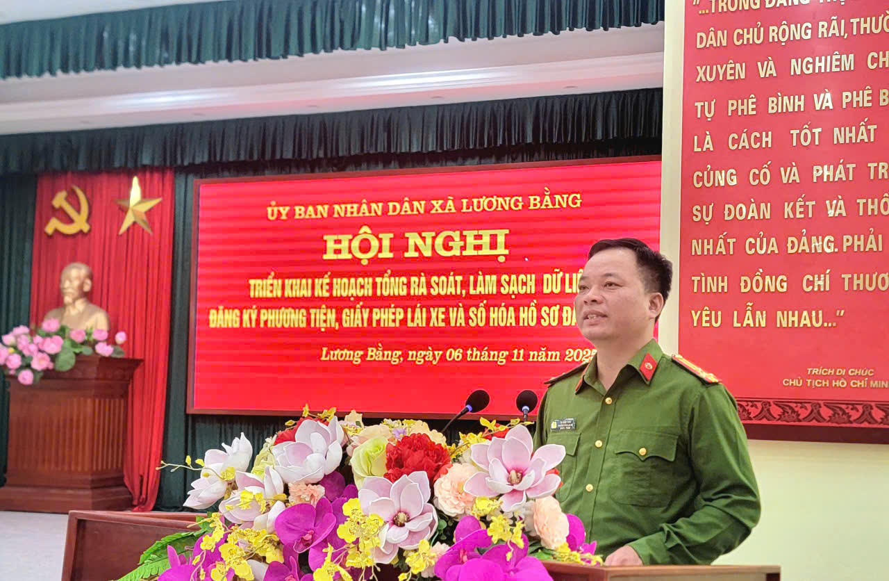 Triển khai Kế hoạch tổng rà soát, làm sạch dữ liệu đăng ký phương tiện, giấy phép lái xe, số hóa hồ sơ đăng ký xe trên địa bàn xã Lương Bằng