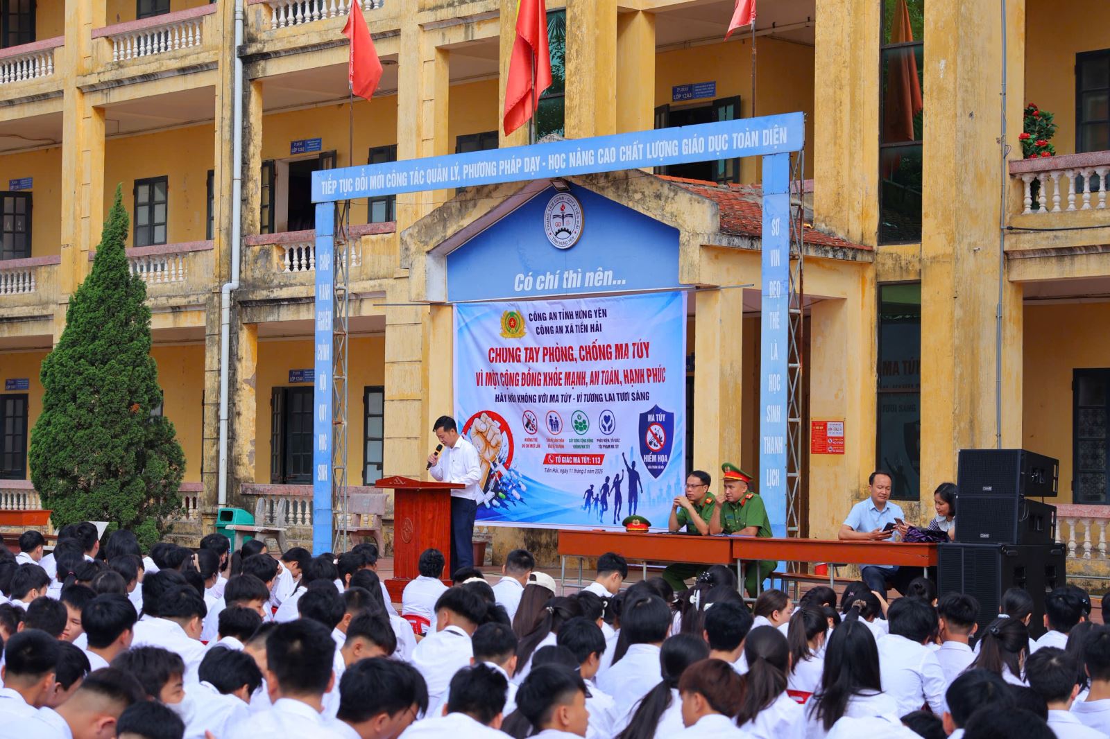 Công an xã Tiền Hải tổ chức tuyên truyền pháp luật phòng, chống ma túy cho học viên Trung tâm GDNN-GDTX Tiền Hải 
