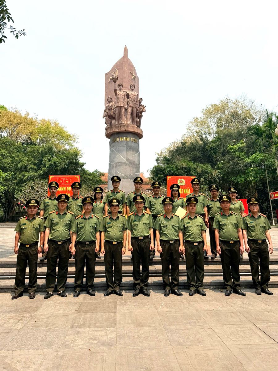 Tổ chức hoạt động về nguồn kỷ niệm 80 năm Ngày truyền thống lực lượng An ninh nhân dân (12/7/1946 – 12/7/2026) và 05 năm ngày thành lập Phòng An ninh mạng và phòng, chống tội phạm sử dụng công nghệ ca