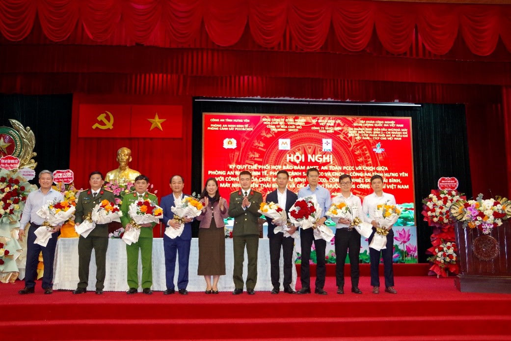 Tăng cường phối hợp bảo đảm an ninh, trật tự, phòng cháy, chữa cháy và cứu nạn, cứu hộ tại các doanh nghiệp trọng điểm về năng lượng