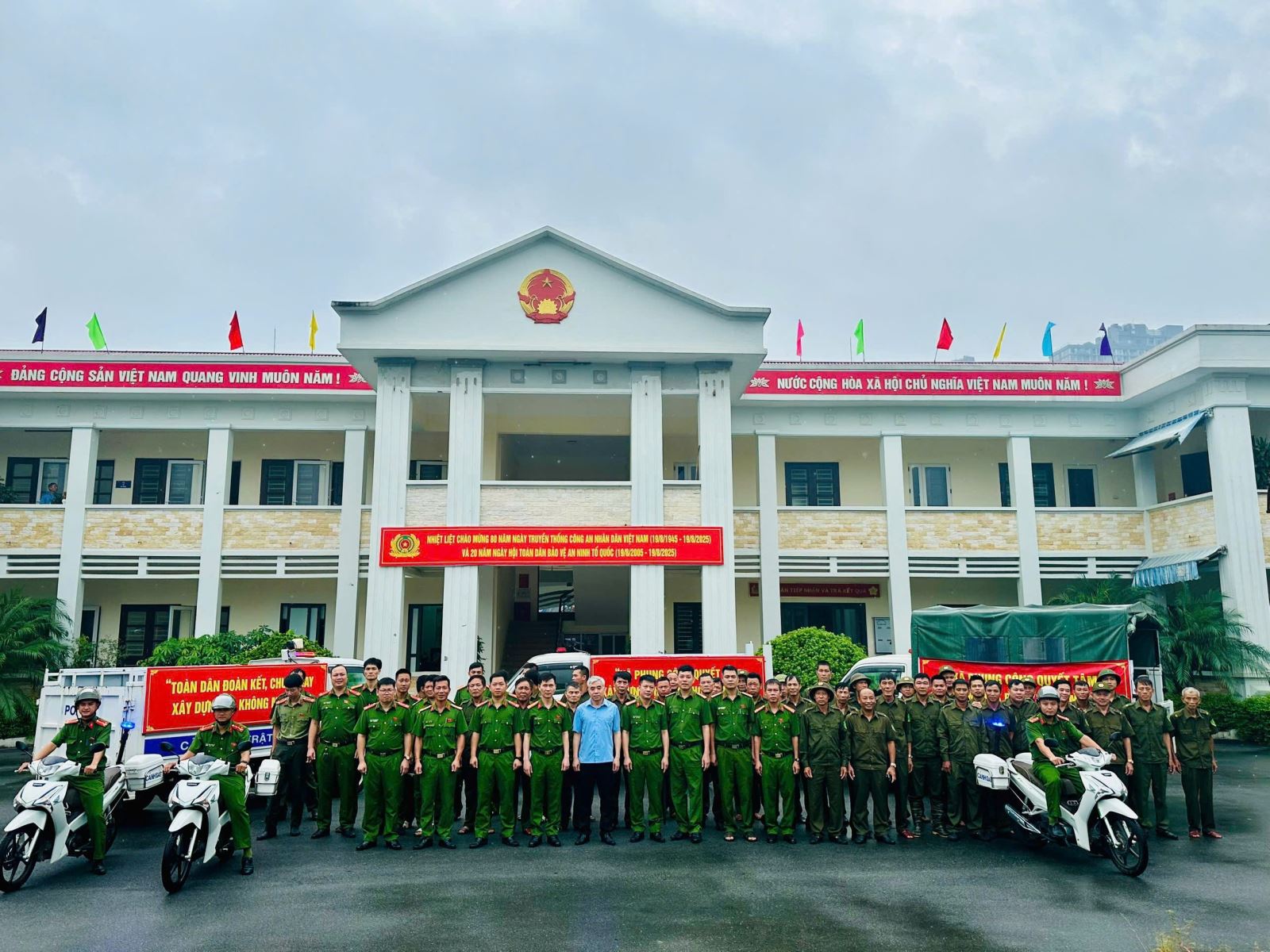 Công an xã Phụng Công triển khai đồng bộ các biện pháp nhằm quyết tâm xây dựng xã “không ma túy” năm 2025