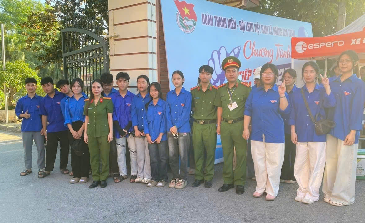 Công an xã Hoàng Hoa Thám triển khai Công tác Công an bảo đảm an ninh, an toàn Kỳ thi tuyển sinh lớp 10 THPT năm học 2026 - 2027