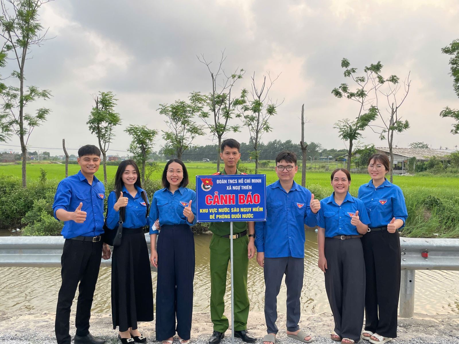 Đoàn thanh niên Công an xã Ngự Thiên phối hợp cùng Đoàn thanh niên xã tăng cường công tác phòng, chống đuối nước trên địa bàn