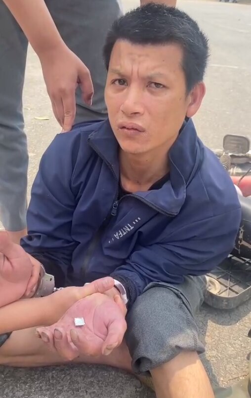 CÔNG AN XÃ QUANG HƯNG: Khởi tố vụ án, khởi tố bị can phạm tội Tàng trữ trái phép chất ma tuý