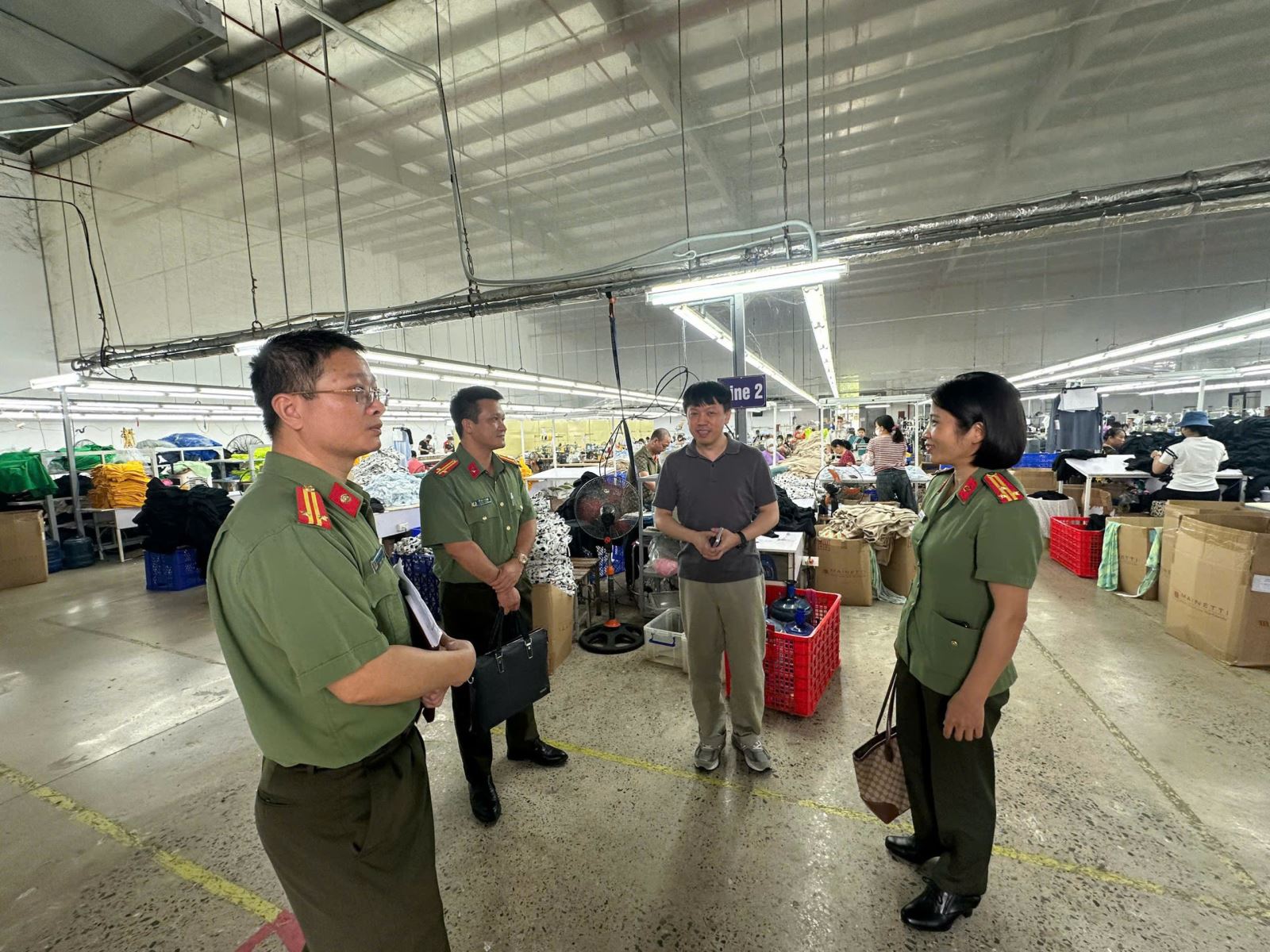 Tăng cường hướng dẫn, phối hợp đảm bảo an ninh trật tự tại các Cụm Công nghiệp trên địa bàn xã Đông Hưng