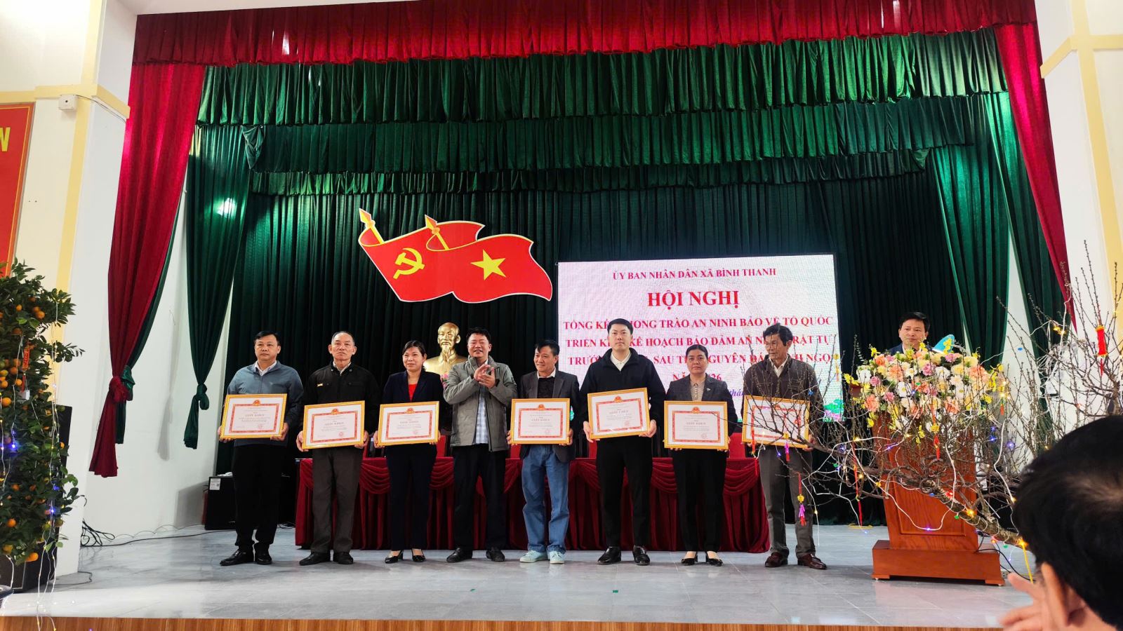 Xã Bình Thanh tổ chức Hội nghị tổng kết phong trào Toàn dân bảo vệ an ninh Tổ quốc, công tác quản lý, sử dụng VK, VLN, CCHT và pháo; triển khai phương án bảo đảm an ninh trật tự dịp Tết Nguyên đán