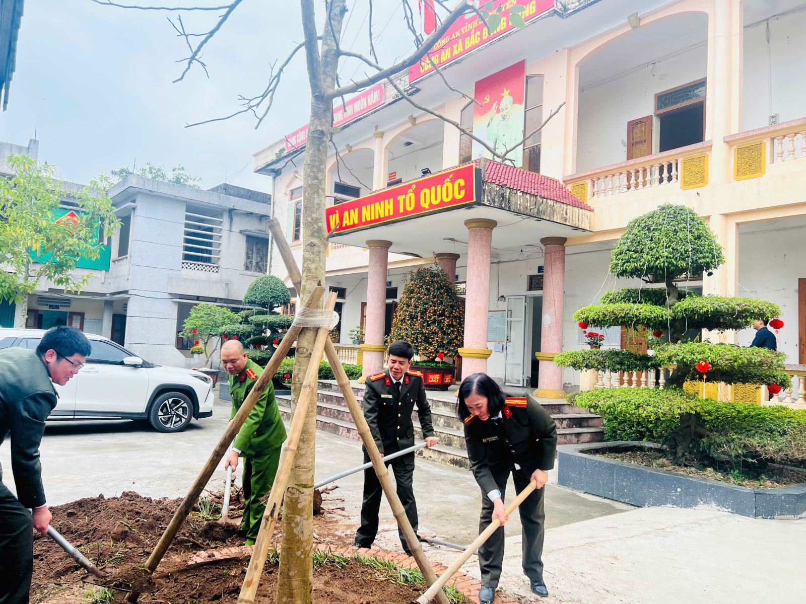 Công an xã Bắc Đông Hưng phát động “Tết trồng cây đời đời nhớ ơn Bác Hồ” nhân dịp Xuân Bính Ngọ năm 2026