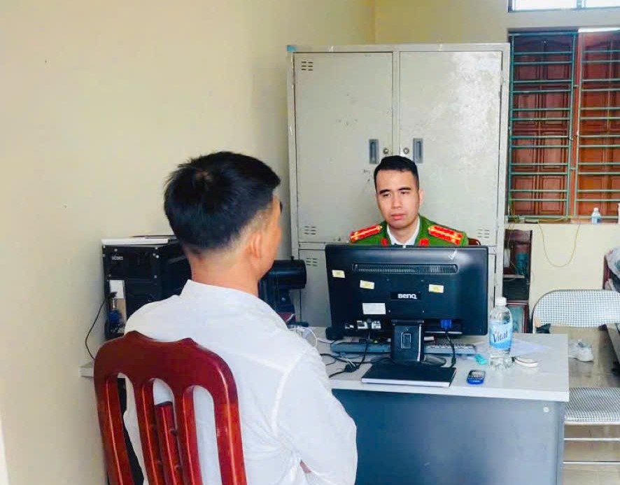 Công an xã Tiên La chủ động phản bác hoạt động lợi dụng không gian mạng tuyên truyền “Pháp luân công”