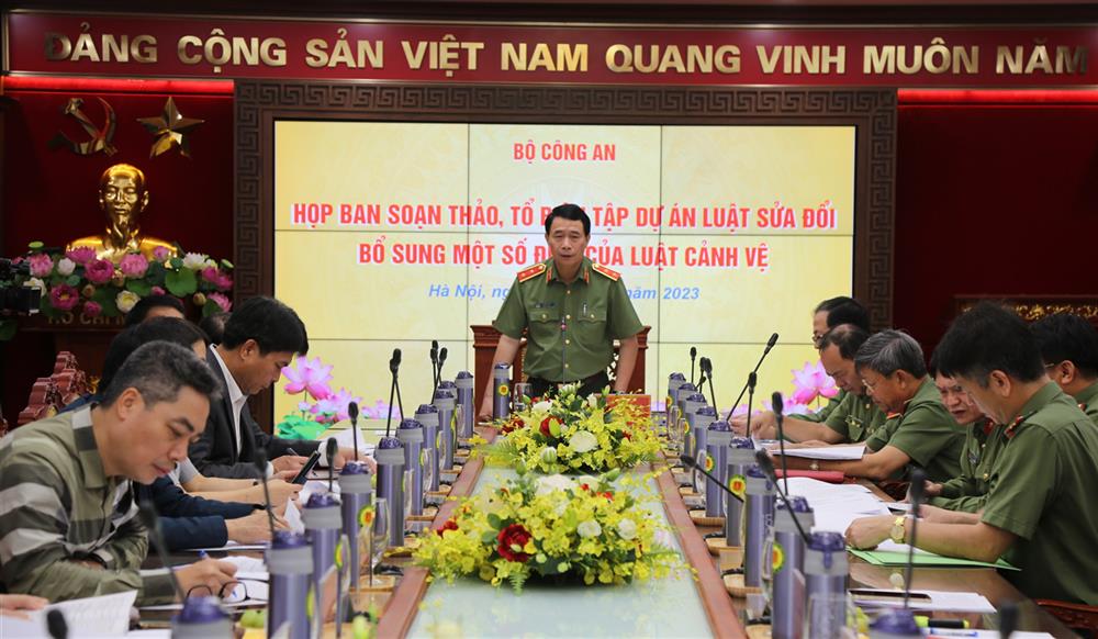 Họp Ban soạn thảo, Tổ biên tập dự án Luật sửa đổi, bổ sung một số điều của Luật Cảnh vệ