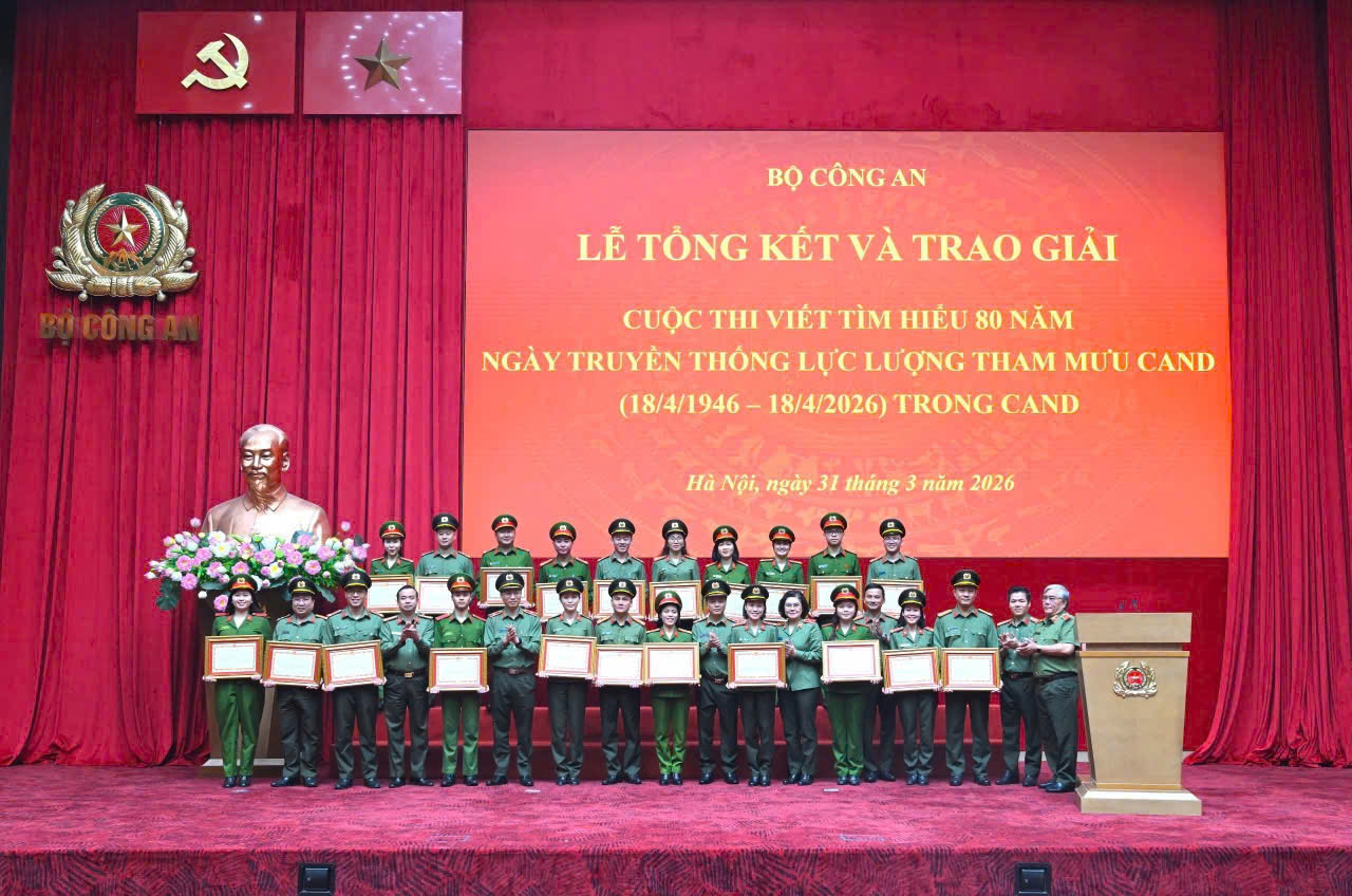 Công an tỉnh Hưng Yên đạt nhiều giải cao tại Cuộc thi viết tìm hiểu 80 năm Ngày truyền thống lực lượng Tham mưu Công an nhân dân