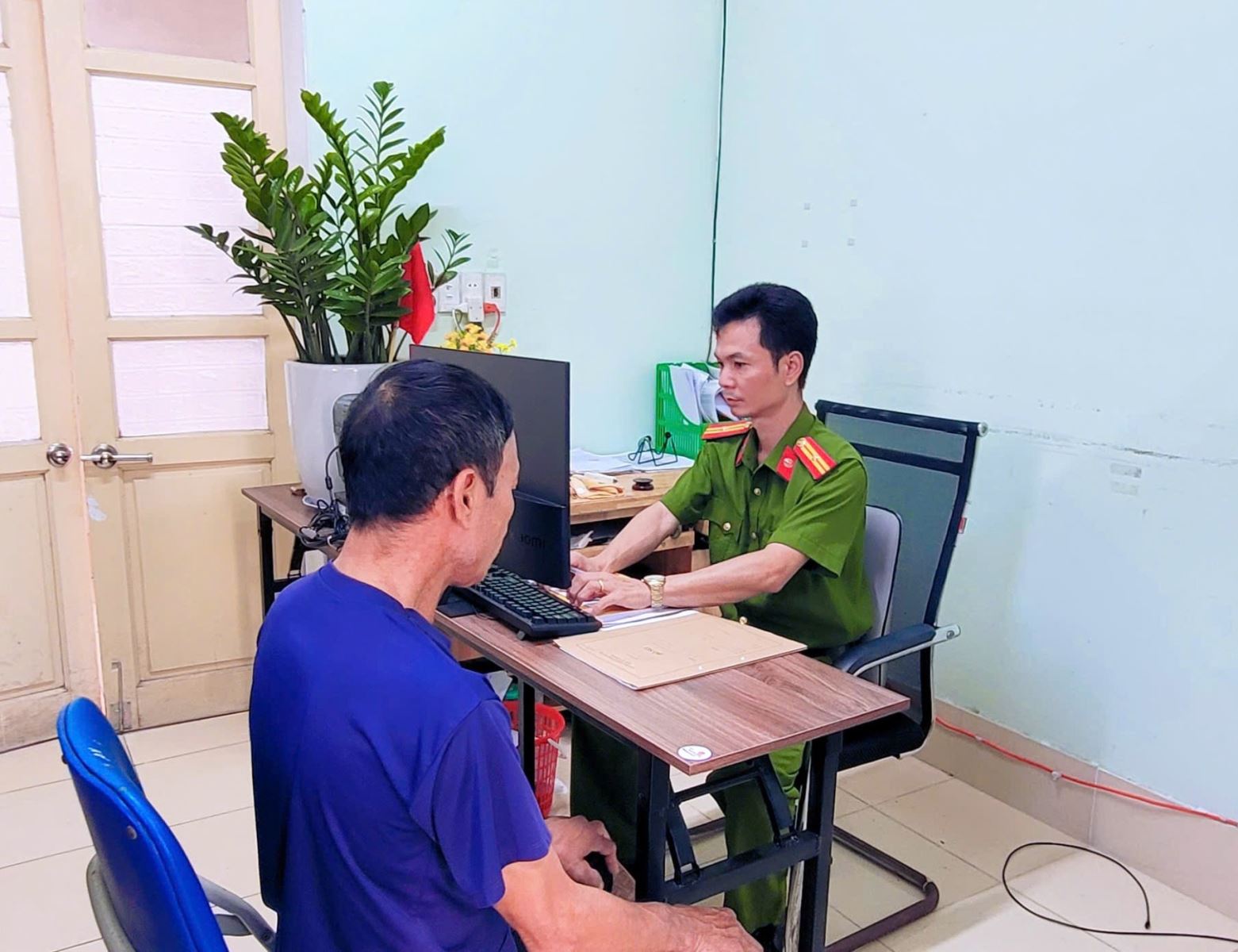 Công an xã Lê Lợi phát hiện, xử lý công dân bình luận nội dung tiêu cực, nhạy cảm trên mạng xã hội