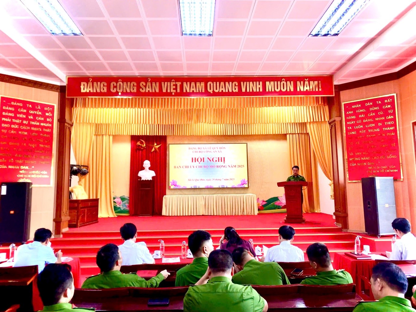 Công an xã Lê Quý Đôn, tỉnh Hưng Yên tổ chức “Hội nghị chi ủy chi bộ mở rộng năm 2025”