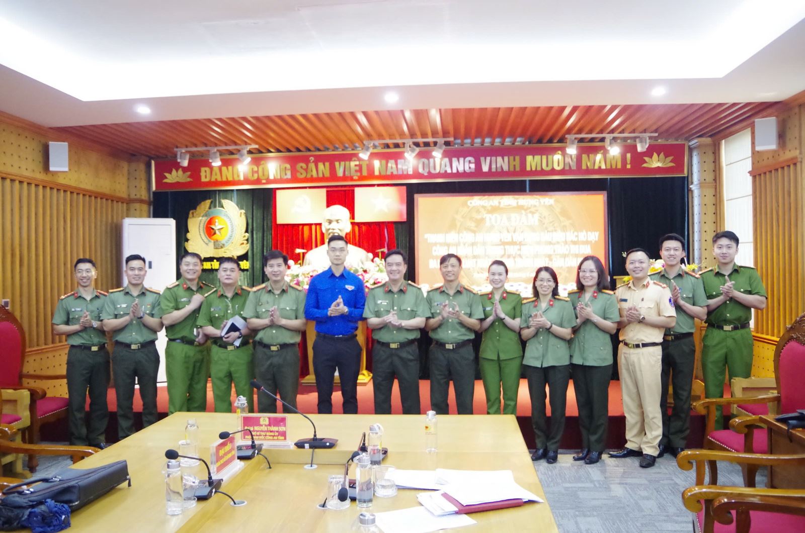 Nâng cao chất lượng công tác tham mưu tổ chức nghiên cứu, học tập, quán triệt, tuyên truyền các Nghị quyết, Chỉ thị của Đảng trong lực lượng Công an tỉnh