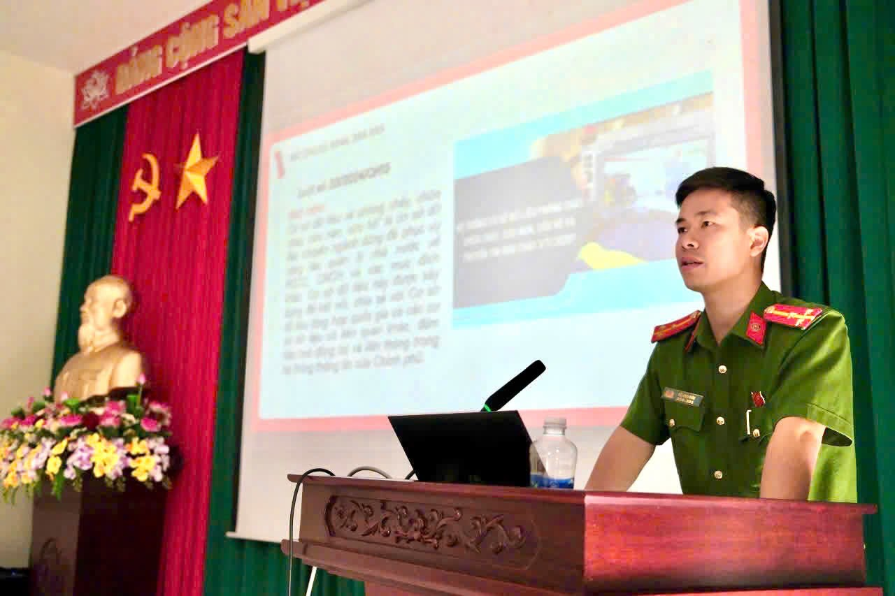Đội Chữa cháy và cứu nạn cứu hộ khu vực Quỳnh Phụ: Hoàn thành hướng dẫn các cơ sở khai báo, cập nhật thông tin phục vụ xây dựng Cơ sở dữ liệu quốc gia về PCCC