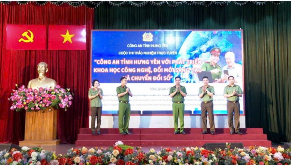 Công an Hưng Yên đẩy mạnh thực hiện chuyển đổi số gắn với đảm bảo an ninh thông tin