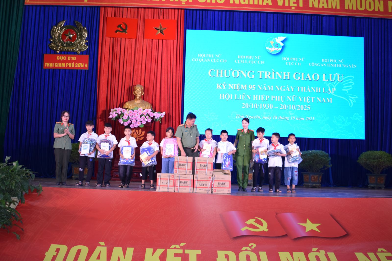 Công an tỉnh Hưng Yên phối hợp tổ chức hoạt động An sinh xã hội, hỗ trợ người dân chịu thiệt hại do Cơn bão số 10 gây ra tại địa bàn tỉnh Thái Nguyên