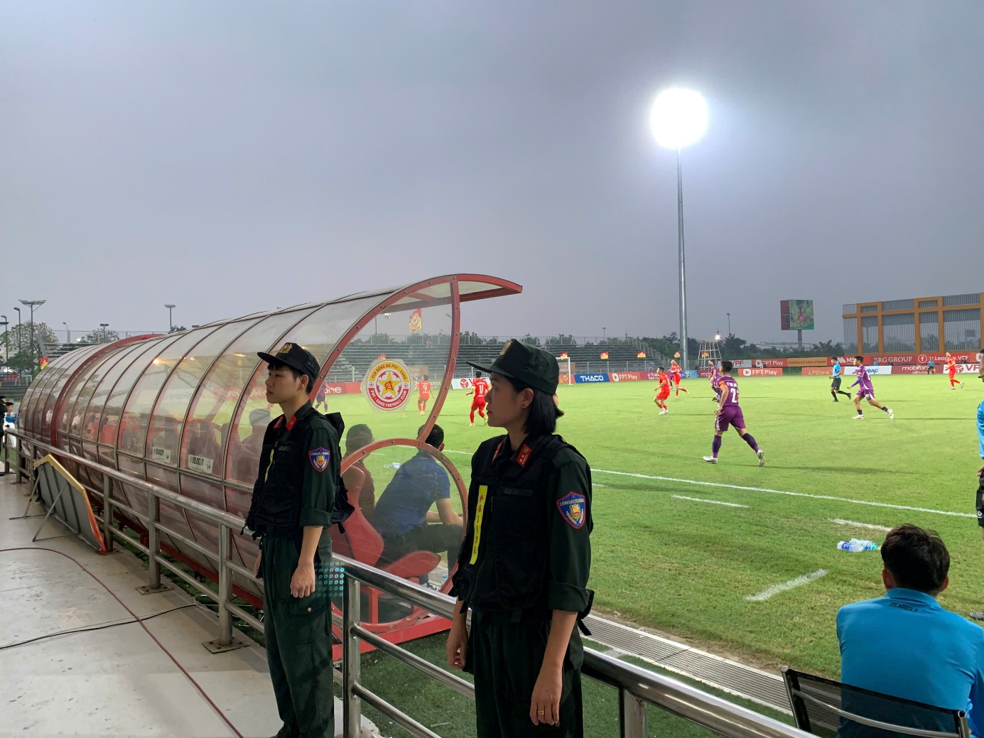 Bảo đảm tốt an ninh trật tự trận thi đấu bóng đá giữa CLB PVF-CAND và CLB Công an Hà Nội