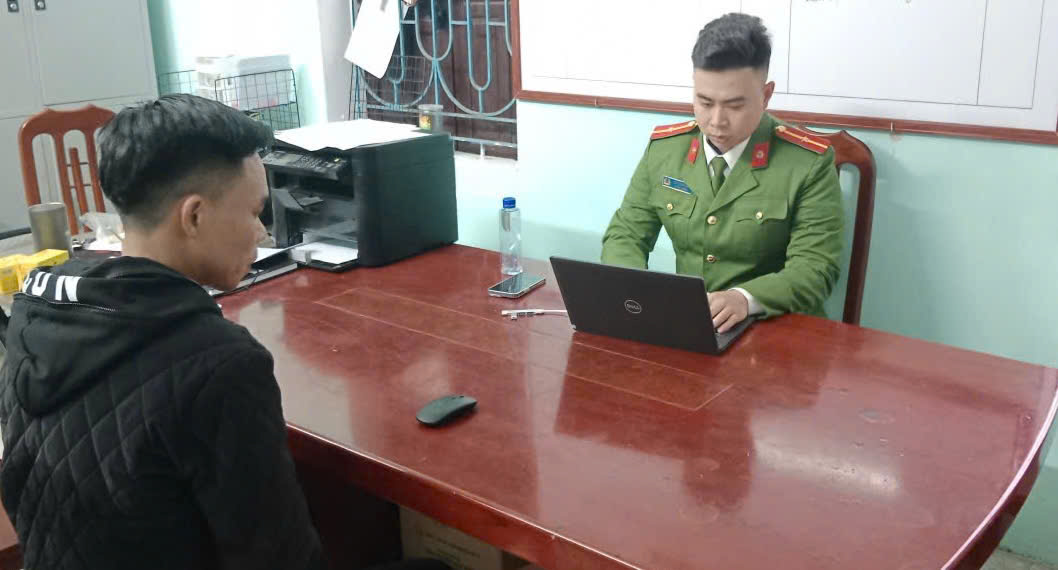 CÔNG AN XÃ TÂY TIỀN HẢI BẮT GIỮ ĐỐI TƯỢNG TÀNG TRỮ  TRÁI PHÉP CHẤT MA TÚY