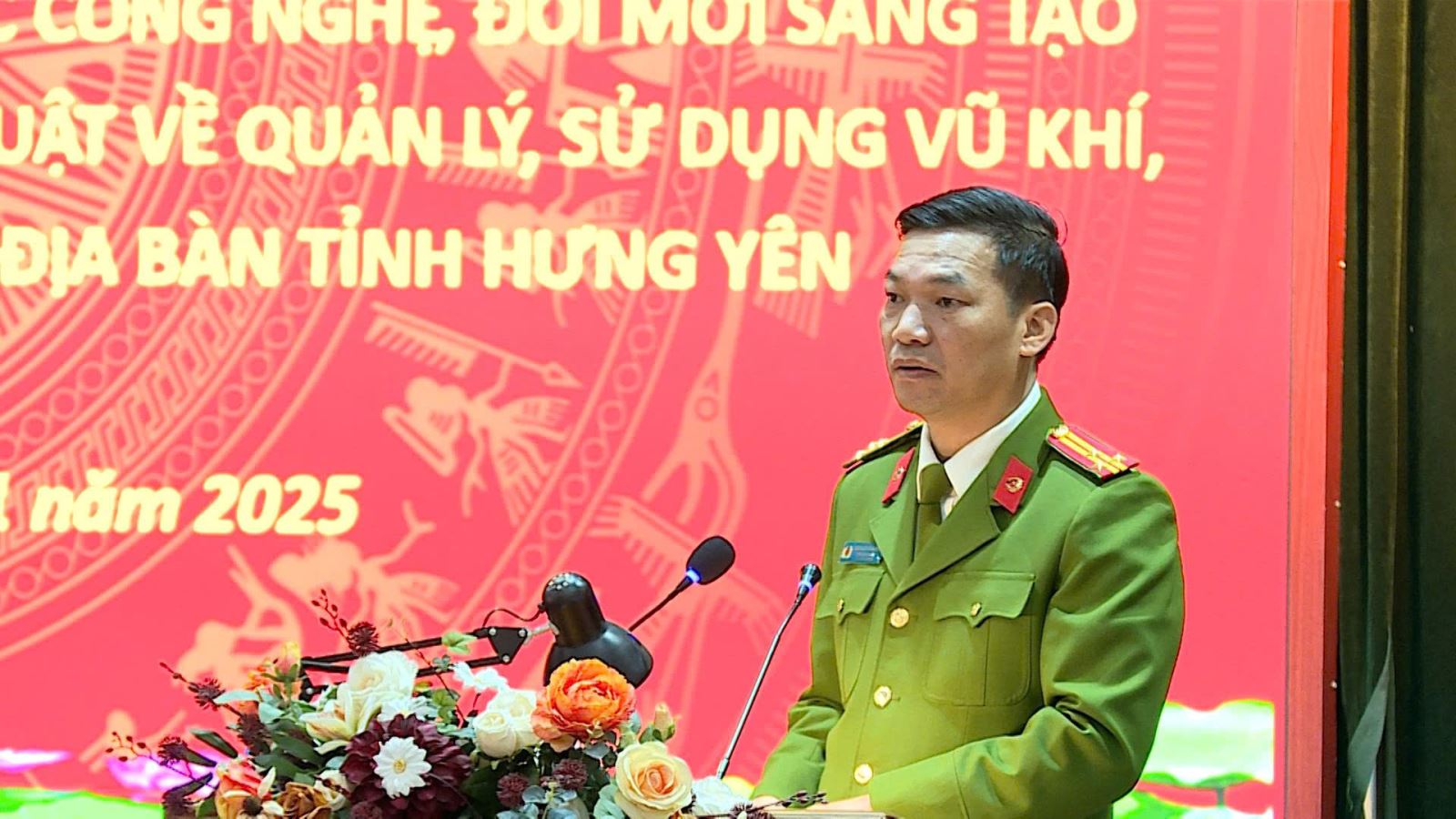 Triển khai tích hợp trợ lý ảo (Chatbot), sử dụng trí tuệ nhân tạo hỗ trợ cán bộ, người dân trong các lĩnh vực hướng dẫn thủ tục hành chính