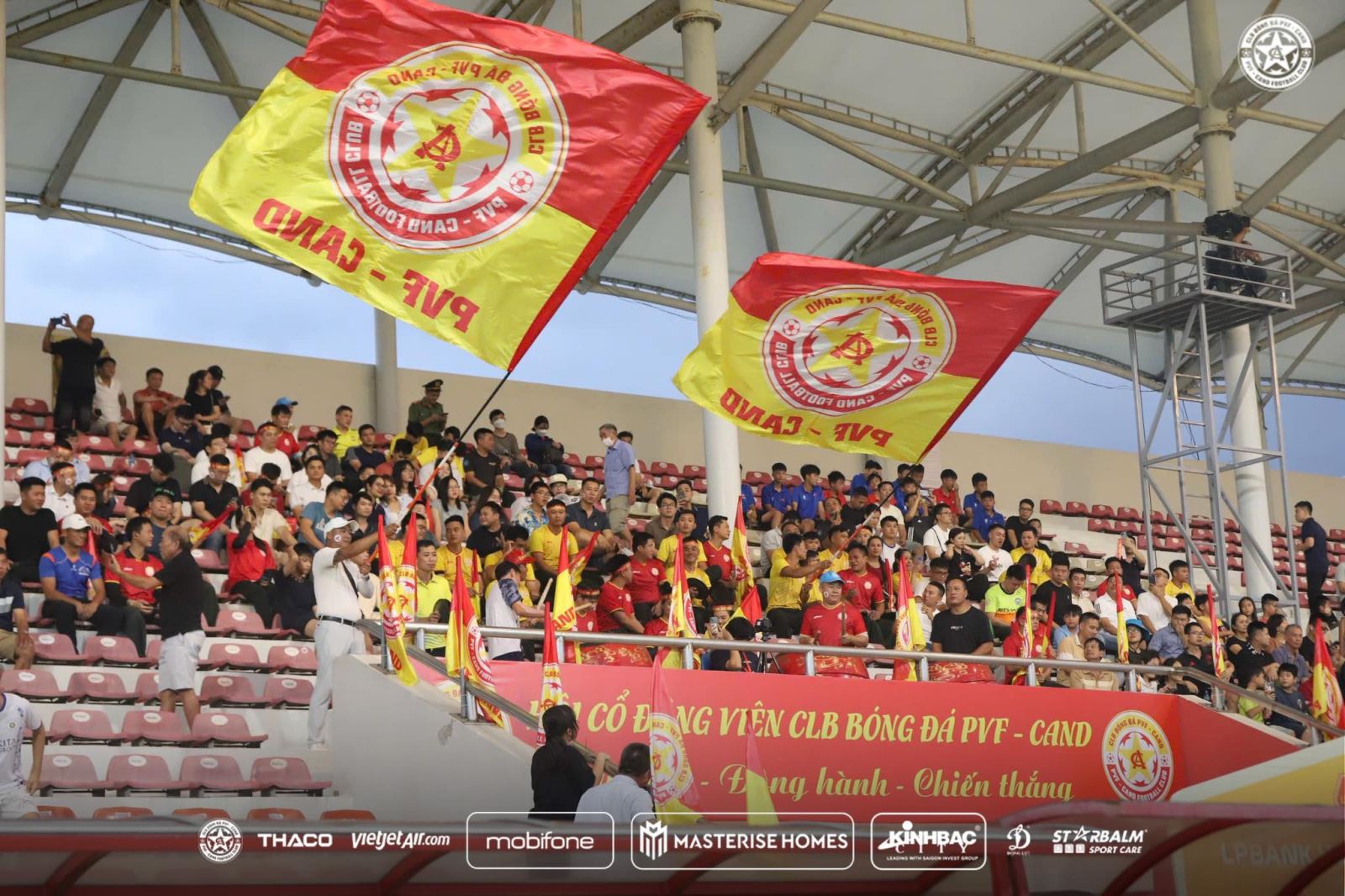 Tuổi trẻ Công an tỉnh cùng tiếp lửa cho CLB PVF-CAND tại vòng 5 V.League 1 mùa giải 2025/2026