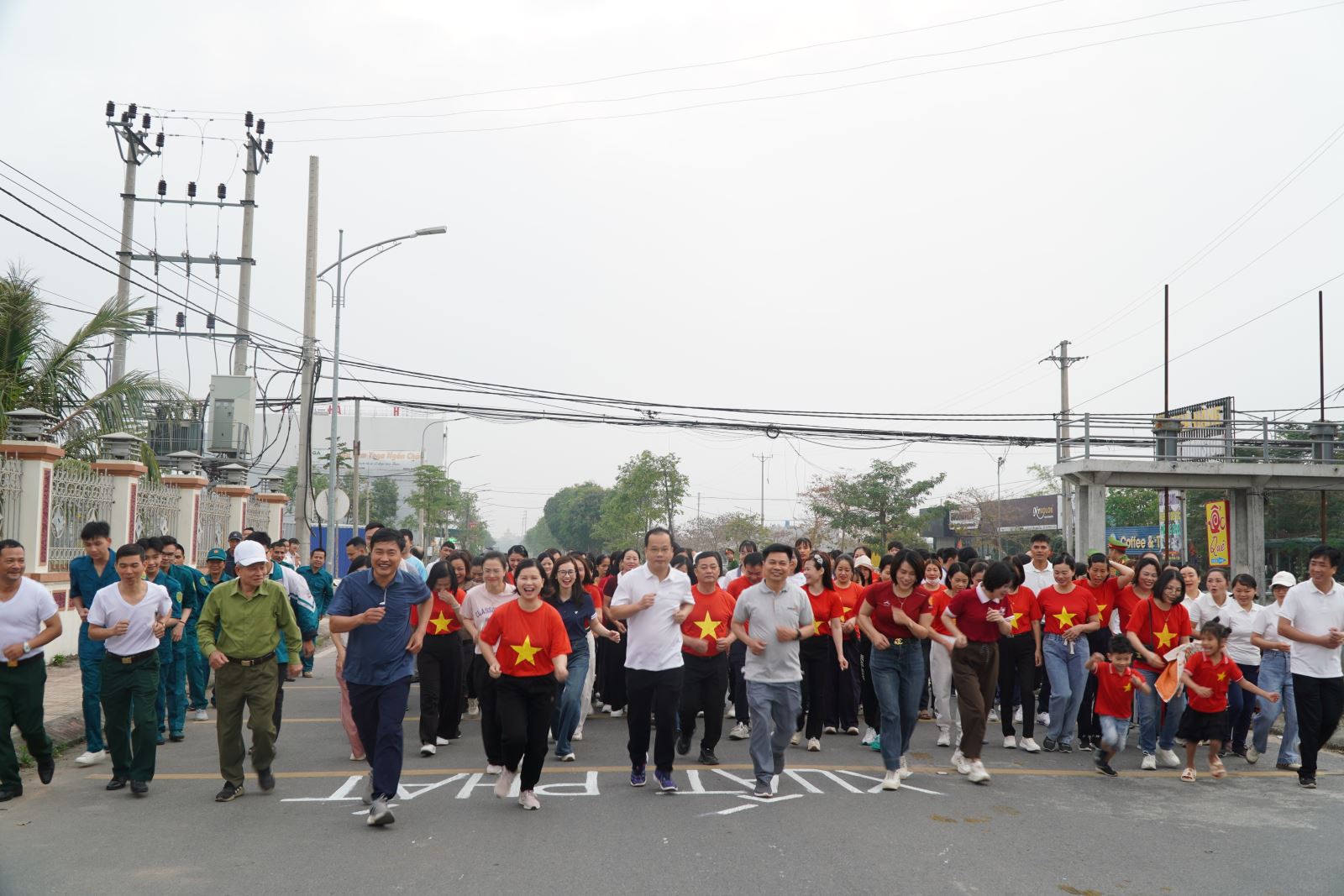 Công an xã Ái Quốc tham mưu tổ chức thành công ngày chạy Olympic Vì sức khỏe toàn dân năm 2026