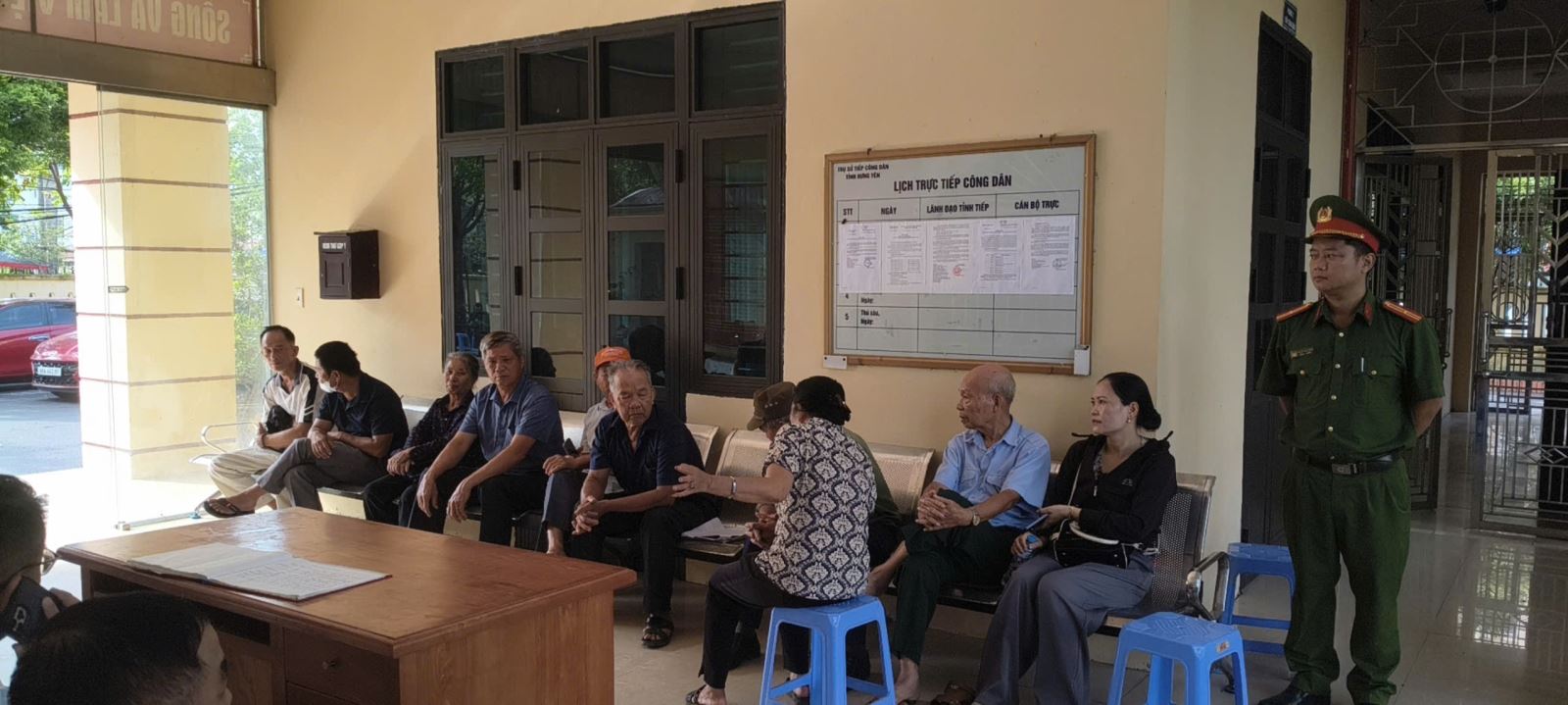 Công an phường Phố Hiến bảo đảm ANTT buổi tiếp công dân của đồng chí bí thư Tỉnh ủy Hưng Yên