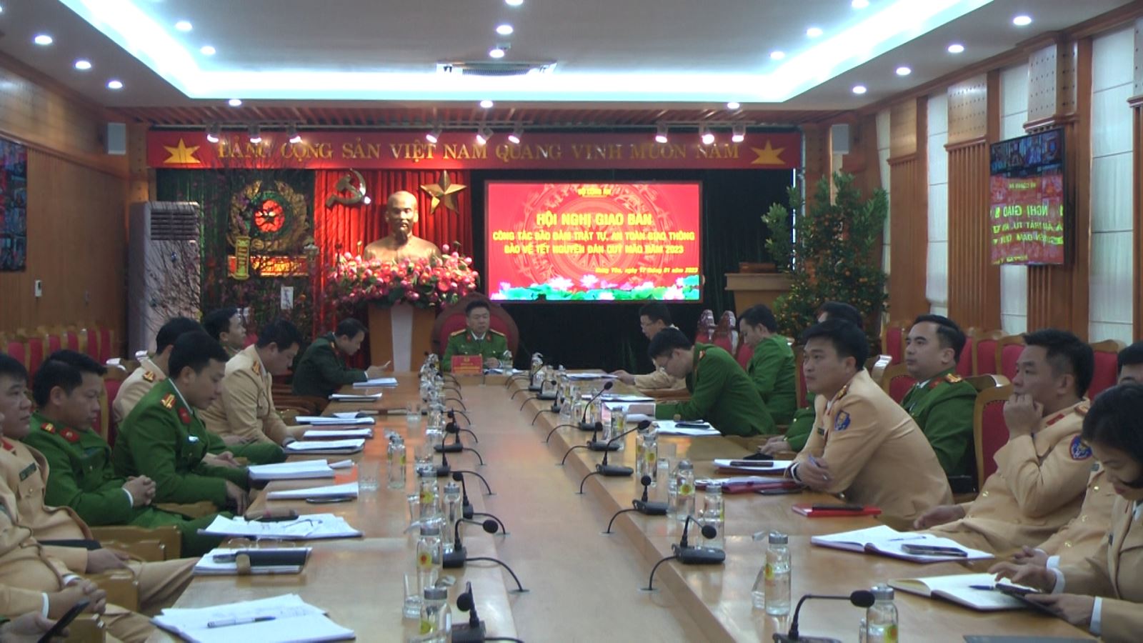 Bộ Công an tổ chức hội nghị giao ban công tác bảo đảm trật tự, an toàn giao thông bảo vệ Tết Nguyên đán Quý Mão năm 2023
