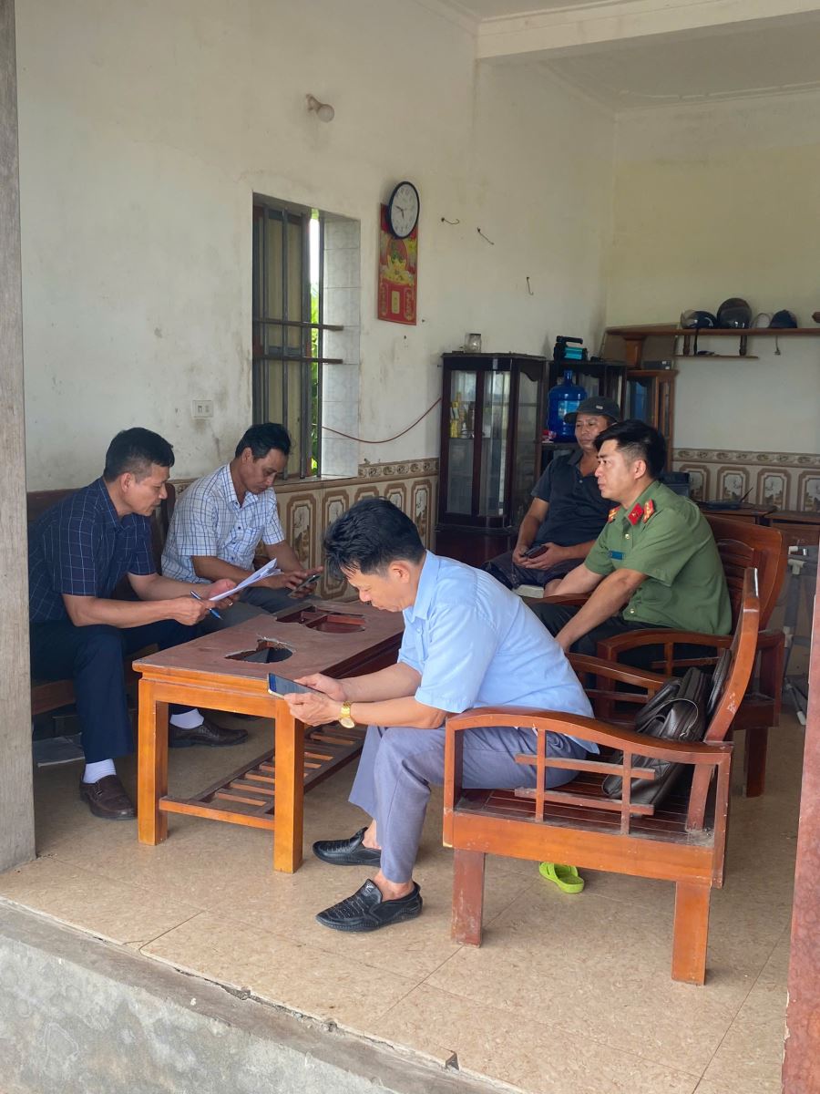 CÔNG AN XÃ ĐÔNG THỤY ANH ĐỒNG HÀNH CÙNG CẤP ỦY, CHÍNH QUYỀN TUYÊN TRUYỀN, VẬN ĐỘNG NHÂN DÂN TRONG CÔNG TÁC GIẢI PHÓNG MẶT BẰNG