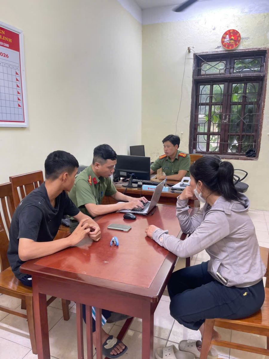 Công an xã Nguyễn Văn Linh phát hiện, xử lý trường hợp đăng tải nội dung xấu độc trên mạng xã hội, tiềm ẩn nguy cơ gây mất an ninh trật tự địa phương.